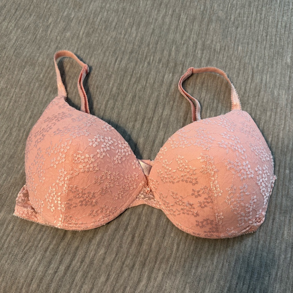 Victoria's Secret Pink Lace T-Shirt Bra